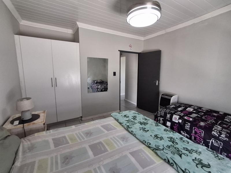 5 Bedroom Property for Sale in Sandy Point Western Cape